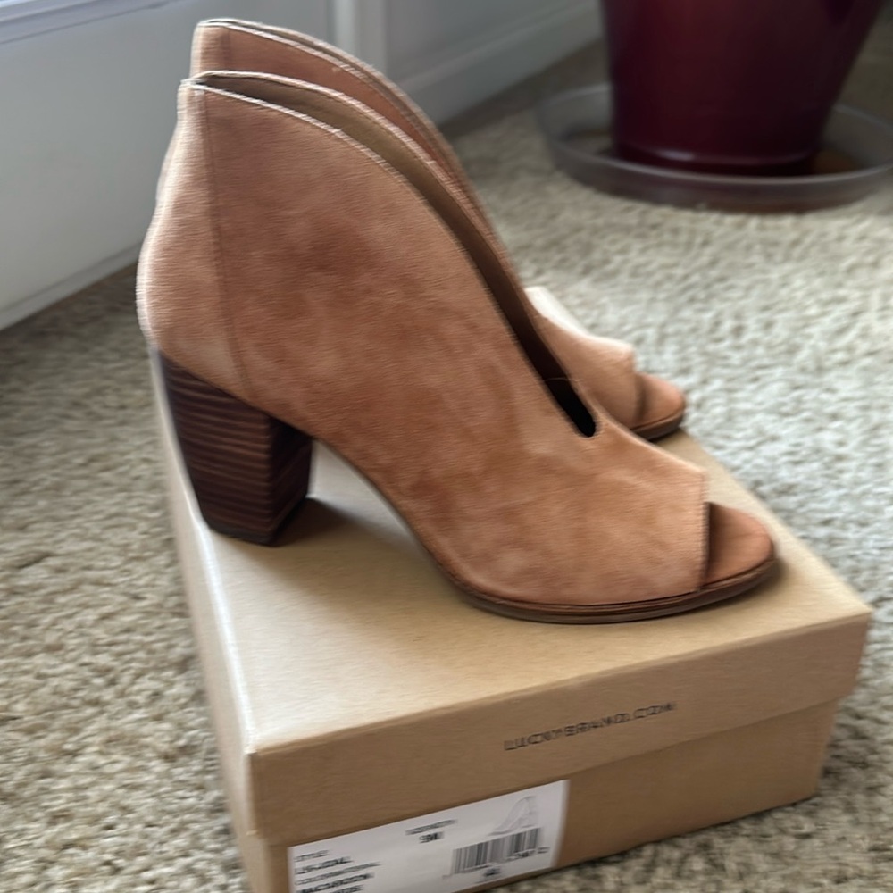 Lucky Brand booties